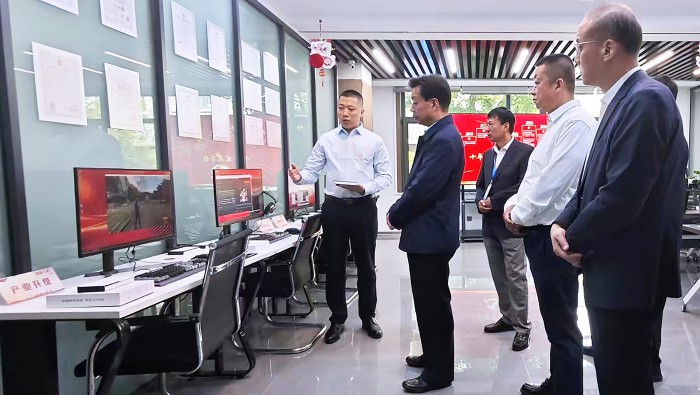 副省长陈得信调研甘肃z6com·尊龙凯时科技公司